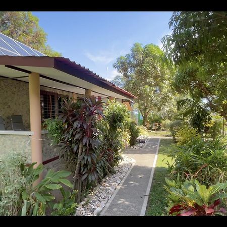 Haus Am Strand Auf Sibuyan Island Nahe Cresta De Gallo - Marevic'S Guesthouse 1 Ohne Klimaanlage Azagra Exteriör bild