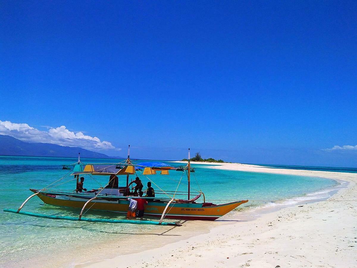 Haus Am Strand Auf Sibuyan Island Nahe Cresta De Gallo - Marevic'S Guesthouse 1 Ohne Klimaanlage Azagra Exteriör bild